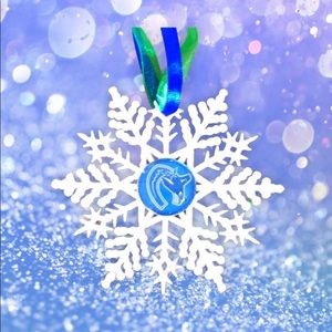 Vancouver CANUCKS Hockey Handmade Snowflake *NEW*